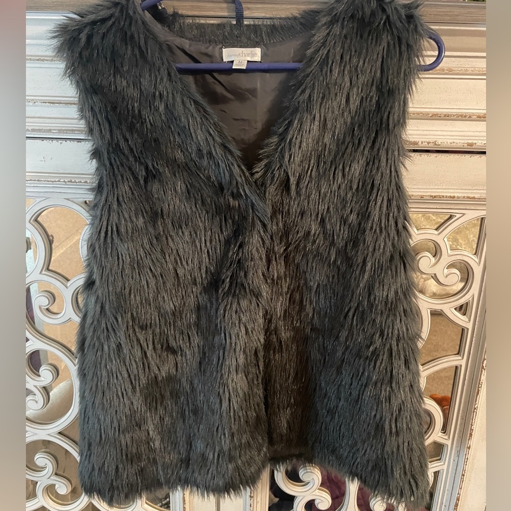 Fur vest